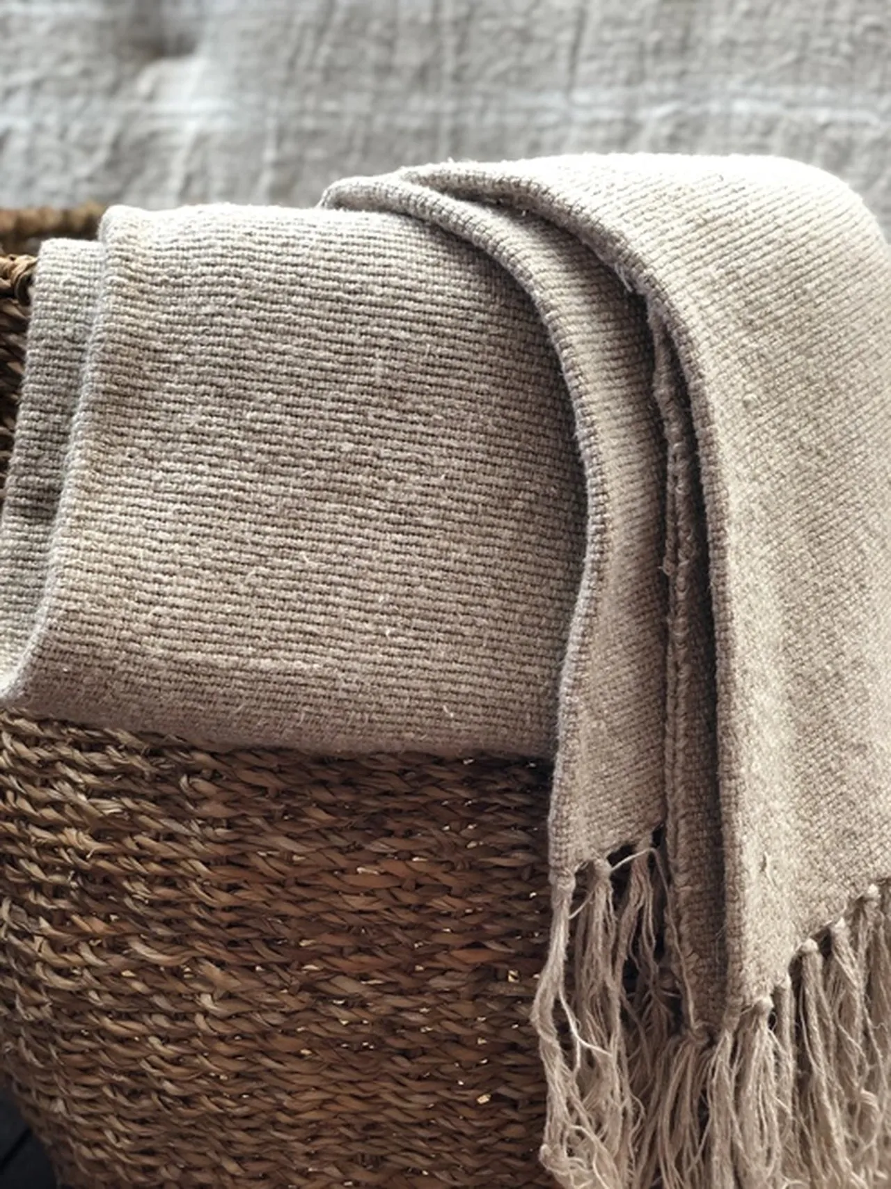 Alder Handloomed Linen Throw