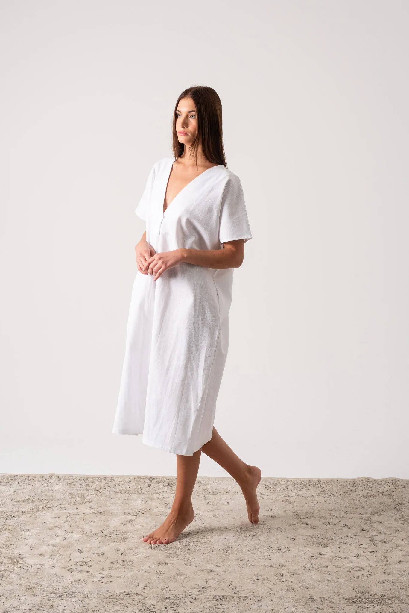 Vacanza Linen Kaftan White